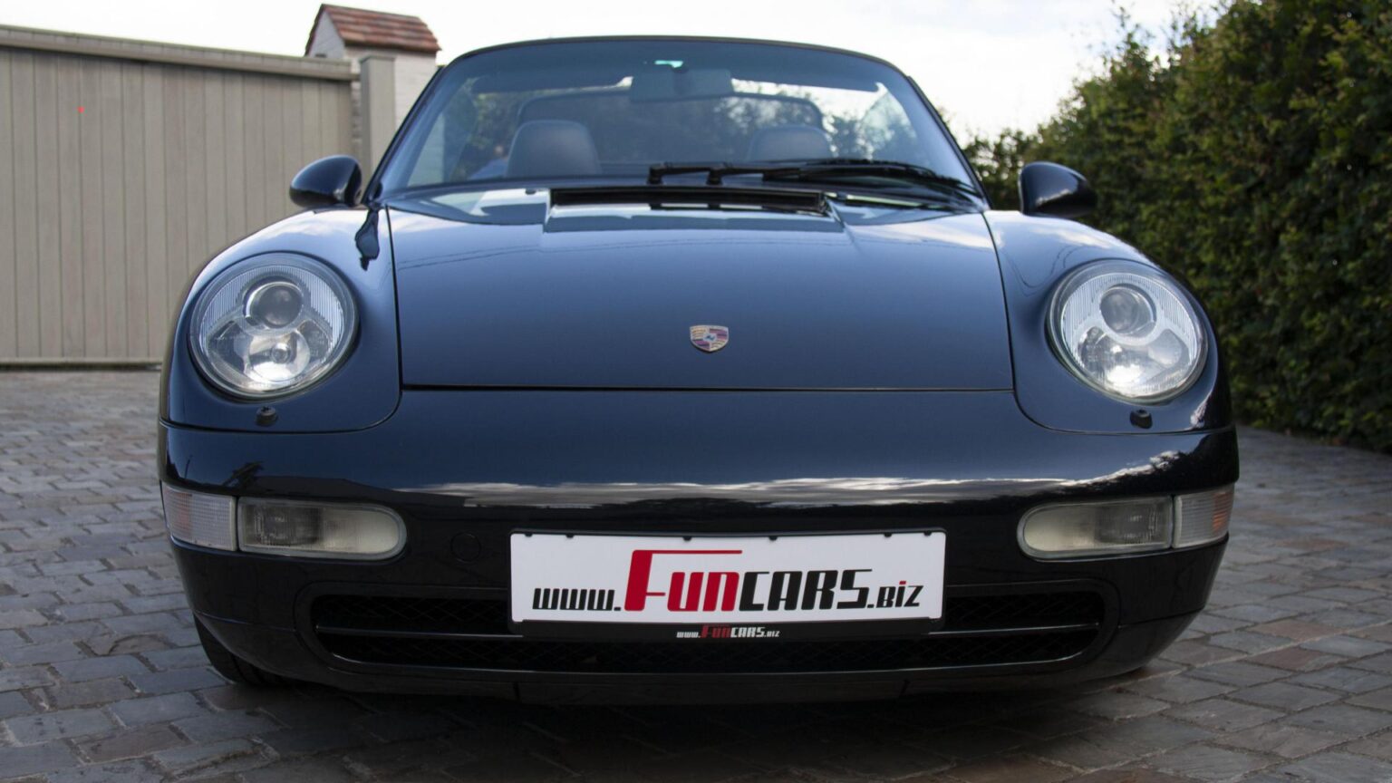 Porsche 993 Convertible - Funcars